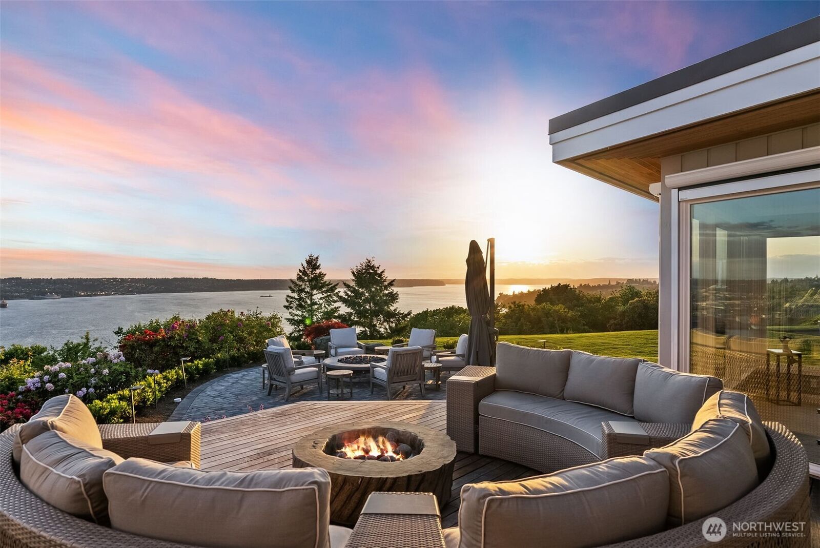Property Photo:  3404  Shorecliff Drive NE  WA 98422 