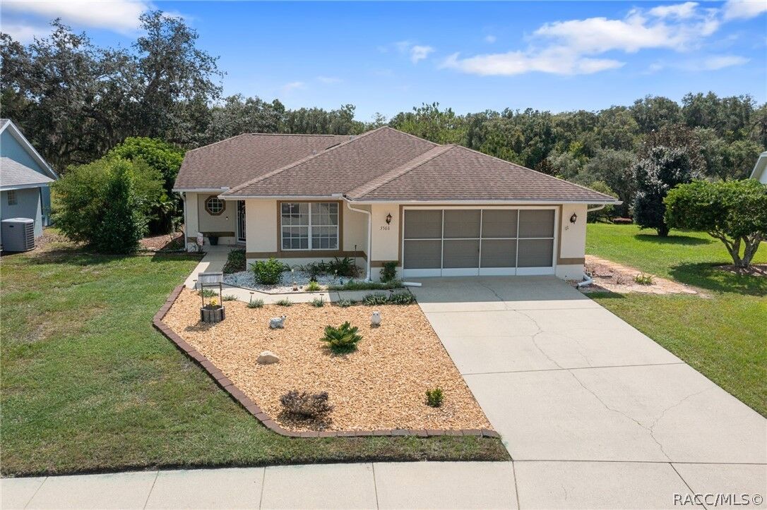 Property Photo:  3588 E Cove Park Trail  FL 34442 