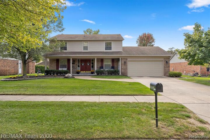 Property Photo: 34181 Navin Avenue MI 48152