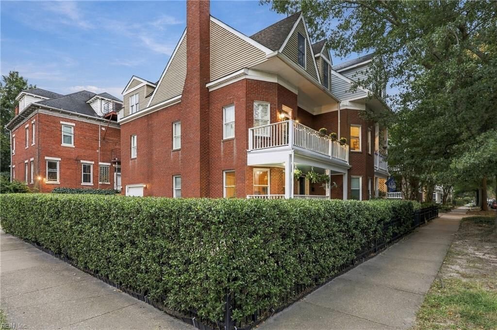 Property Photo:  1342 Stockley Gdns  VA 23517 