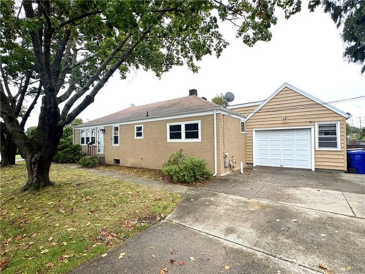 Property Photo:  85 Hilton Avenue  RI 02915 