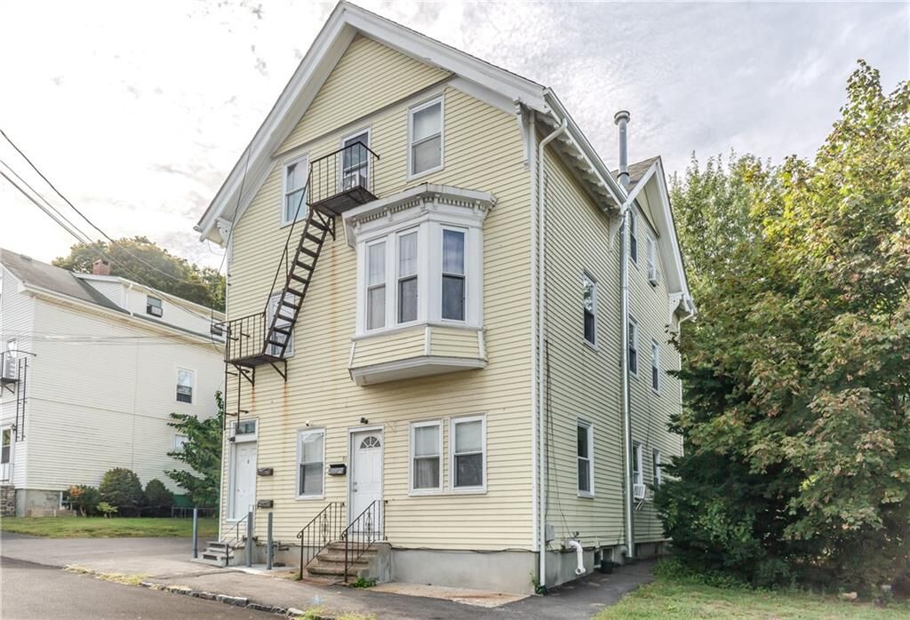 Property Photo:  81 1st Street  RI 02914 