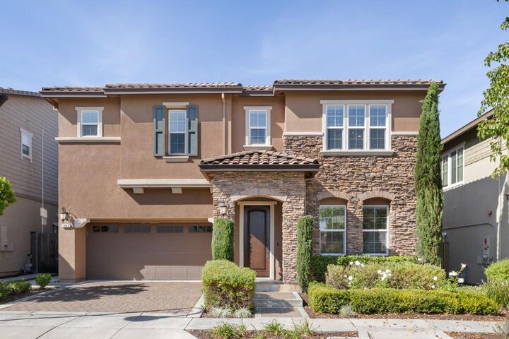 Property Photo:  1808 Mulberry  CA 95120 