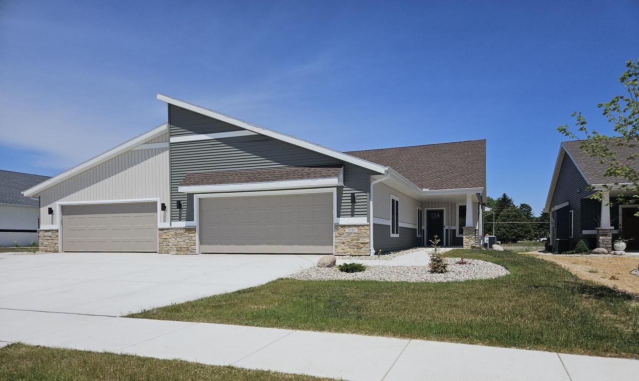 Property Photo: 3719 Newcastle Drive WI 53546