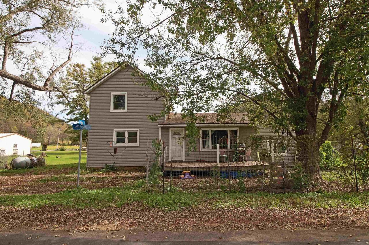 Property Photo:  25303 Jefferson Street  WI 53581 