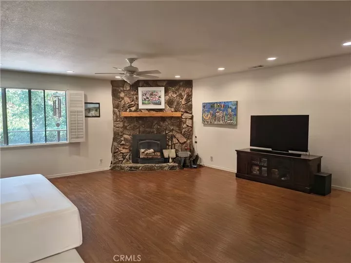 Property Photo:  10185 Santa Ana  CA 93422 