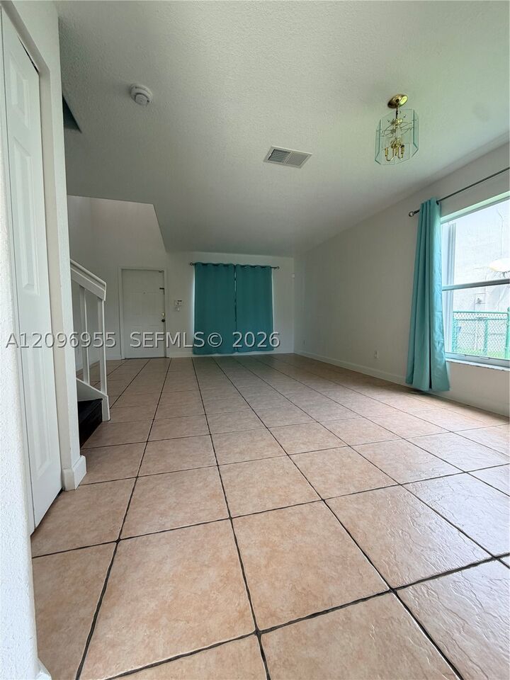 Property Photo: