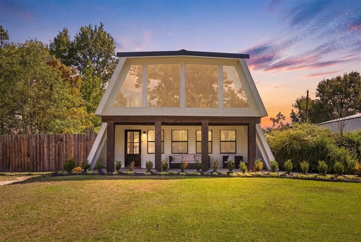 Property Photo: 620 Donna Drive LA 70611