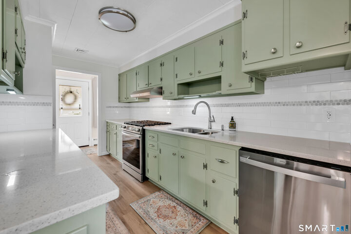 Property Photo:  24 Barbonsel Road  CT 06118 
