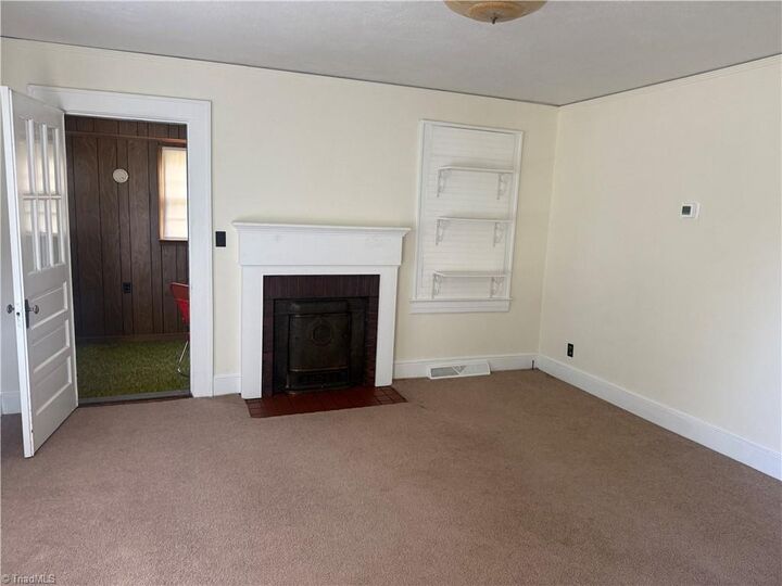 Property Photo:  302 N 7th Avenue  NC 27027 