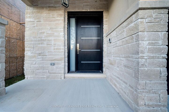 Property Photo: 158 Hillcrest Drive ON L1N 3C4