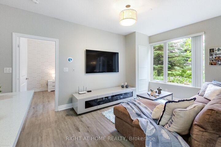 Property Photo:  277 South Park Road 115  ON L3T 0B7 
