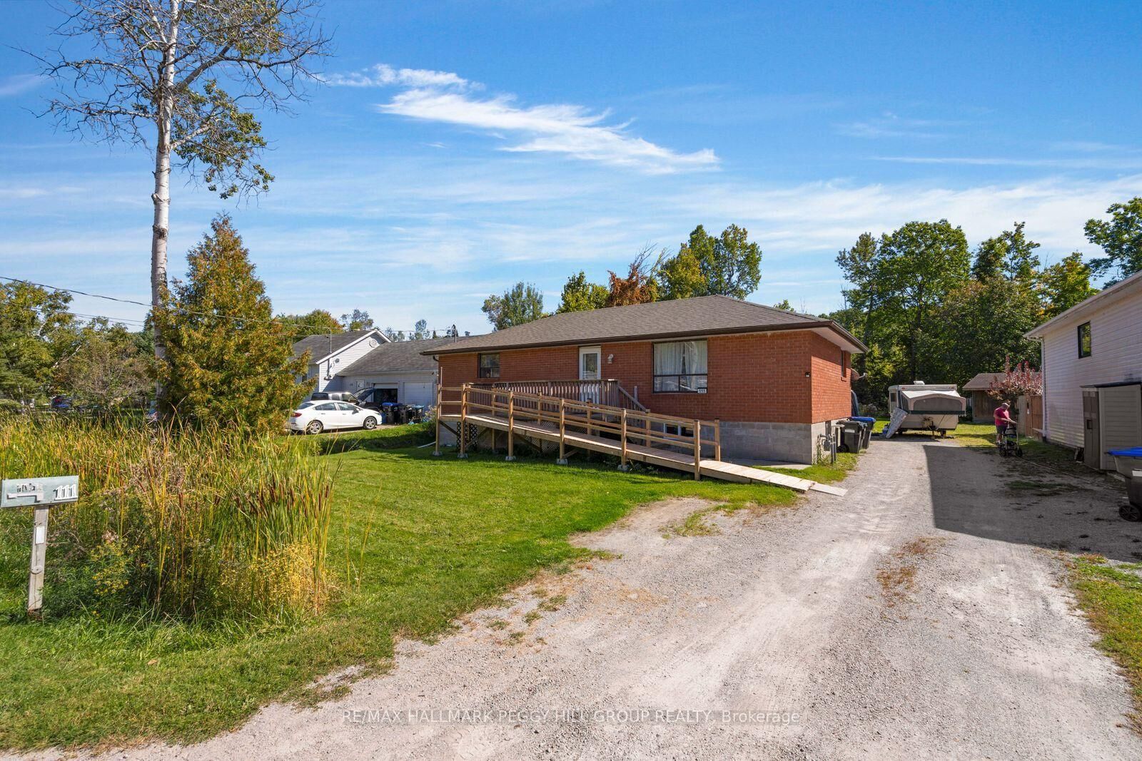 Property Photo:  111 Osborne Street  ON L0K 2A0 