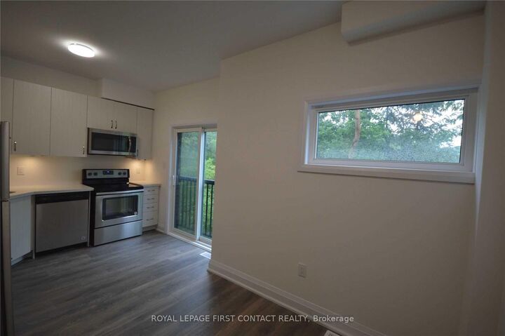 Property Photo:  199 Ardagh Road 16  ON L4M 0L1 