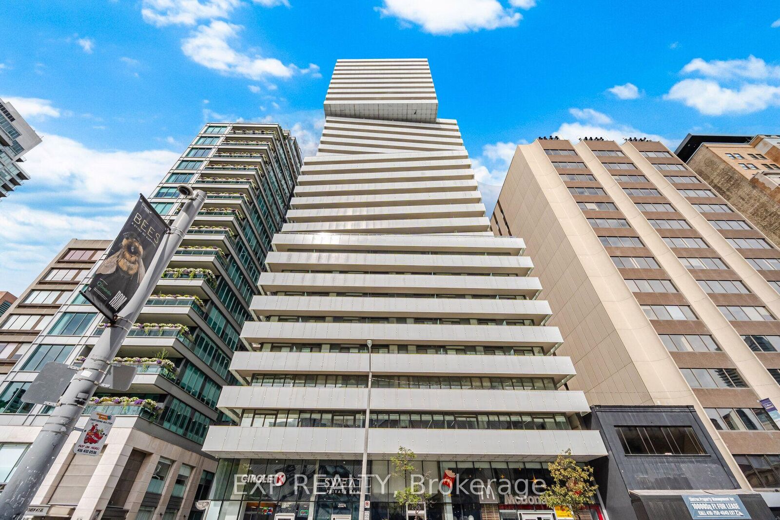 Property Photo: 200 Bloor Street W 2505 ON M5S 0B1