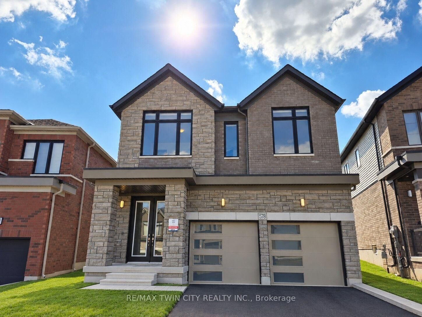 Property Photo:  578 Telfer Street  ON N4S 0G8 