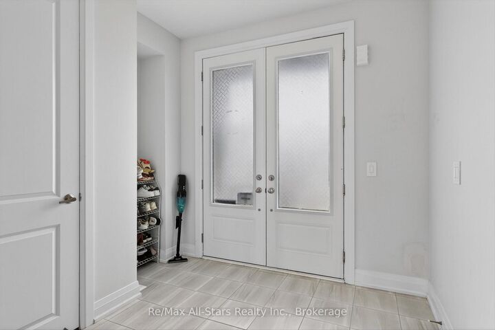 Property Photo: 175 St. Joseph Road ON K9V 0A1
