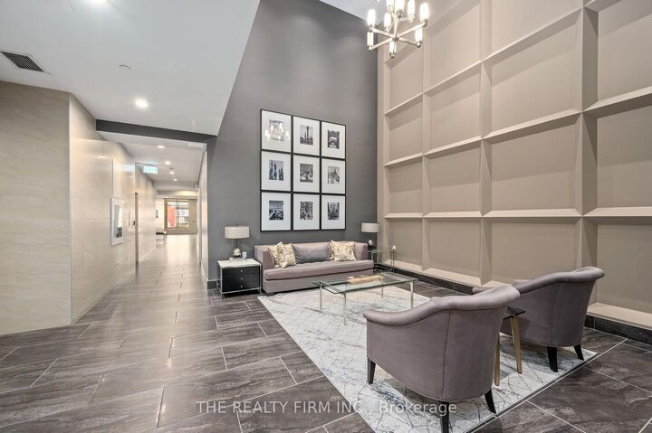 Property Photo:  330 Ridout Street N 2109  ON N6A 0A7 