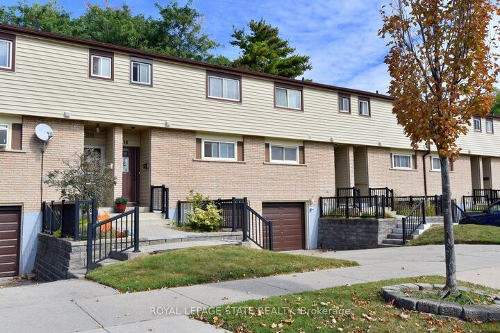 Property Photo: 18 Claudette Gate ON L9B 1T5