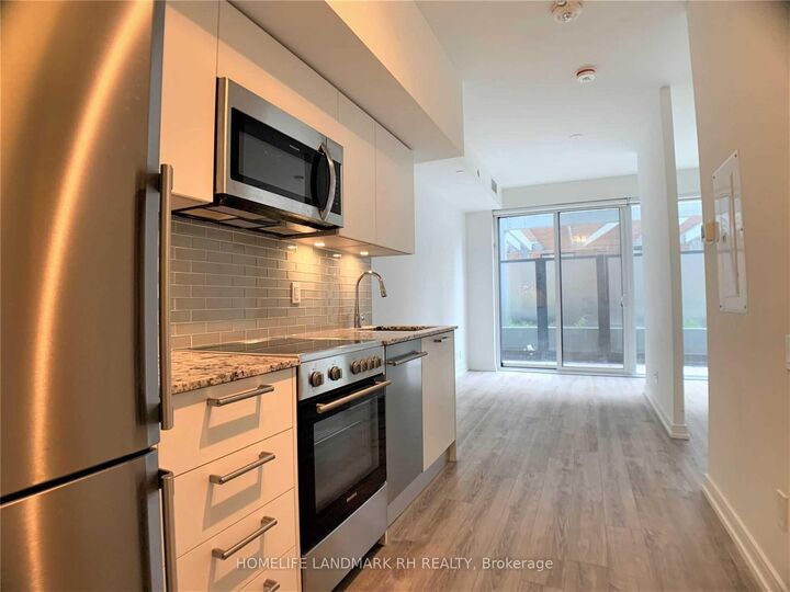 Property Photo:  28 Wellesley Street E 208  ON M4Y 0C4 