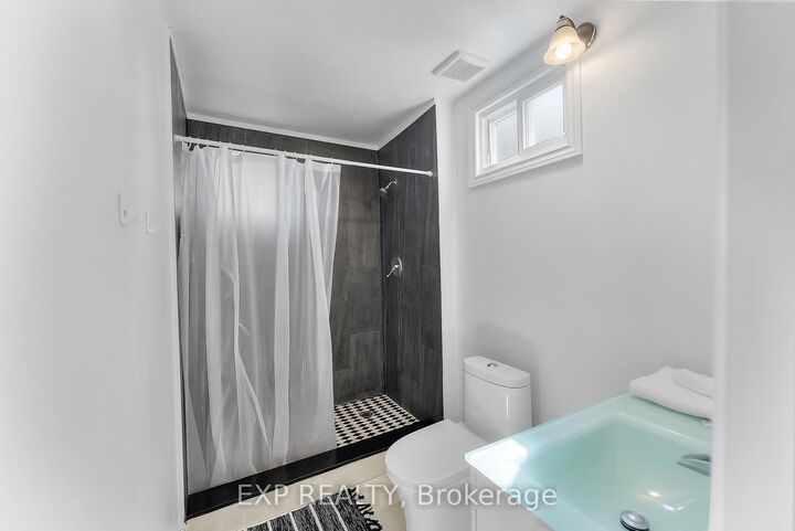 Property Photo:  60 Margery Road  ON L3B 2P6 