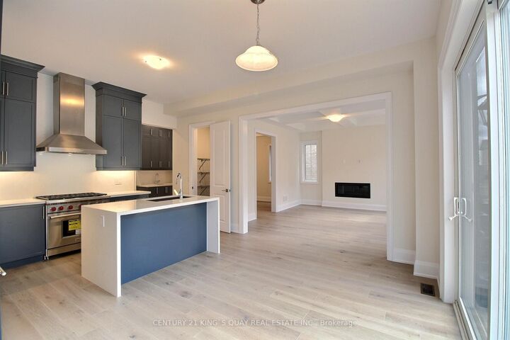 Property Photo:  16 Sweet Gale Crescent  ON L4E 1K1 