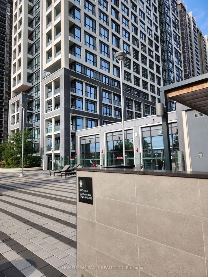 Property Photo:  5 Mabelle Avenue 3230  ON M9A 0C8 