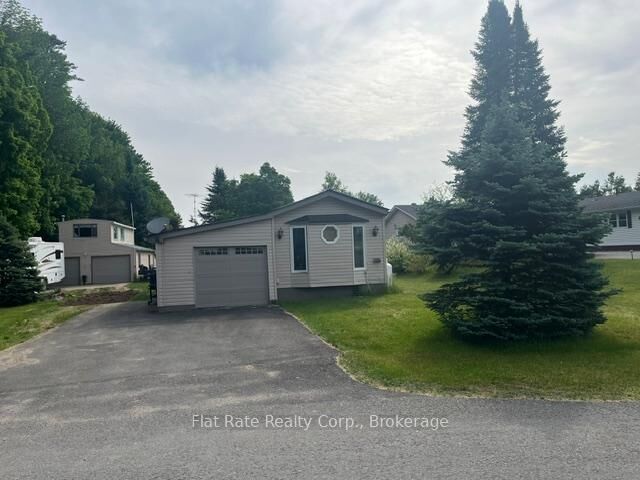 Property Photo:  65 Chandos Street  ON K0L 1Z0 