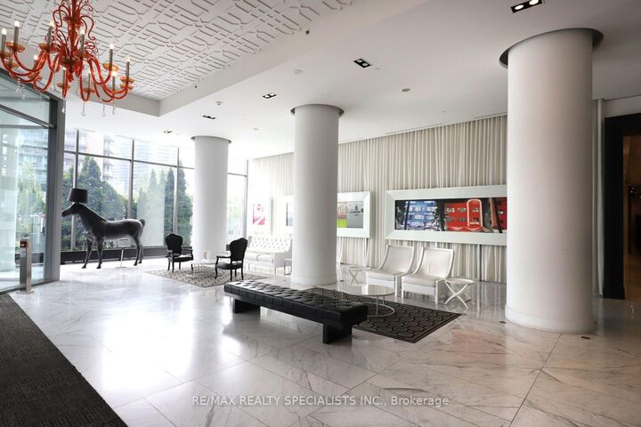 Property Photo:  88 Park Lawn Road 2103  ON M8Y 0B5 