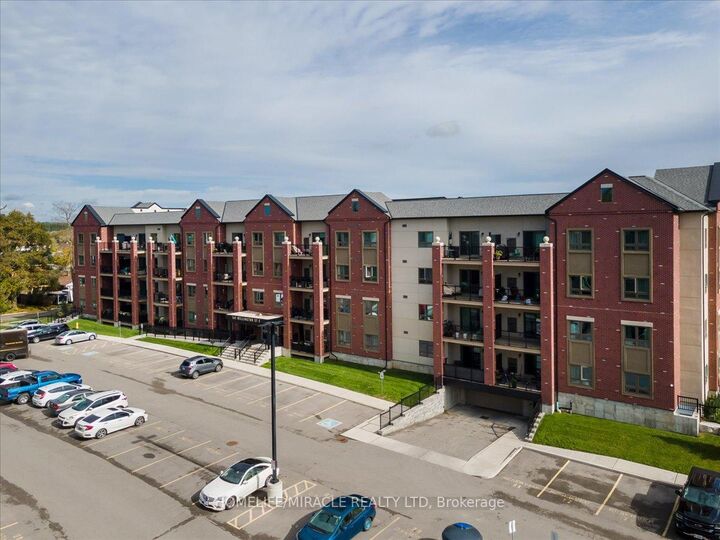 Property Photo:  161 Wellington Street E 304  ON L9R 0R8 