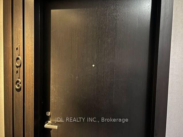 Property Photo:  501 Yonge Street 1013  ON M4Y 0G8 