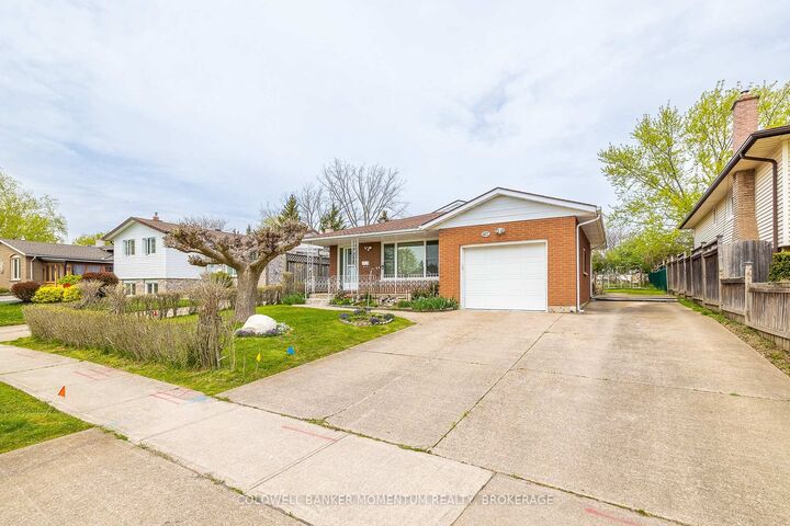 Property Photo: 4177 Brookdale Drive ON L2H 2A9