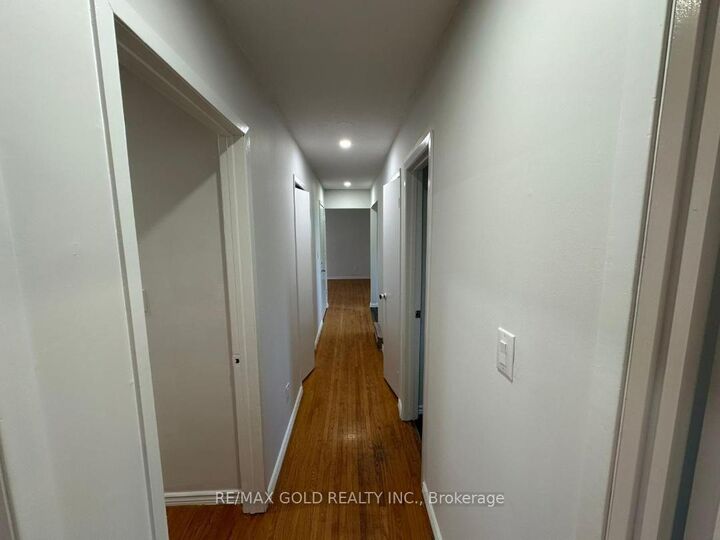 Property Photo:  515 Stone Street 3rd Floor ( Upper Unit )  ON L1J 1A4 
