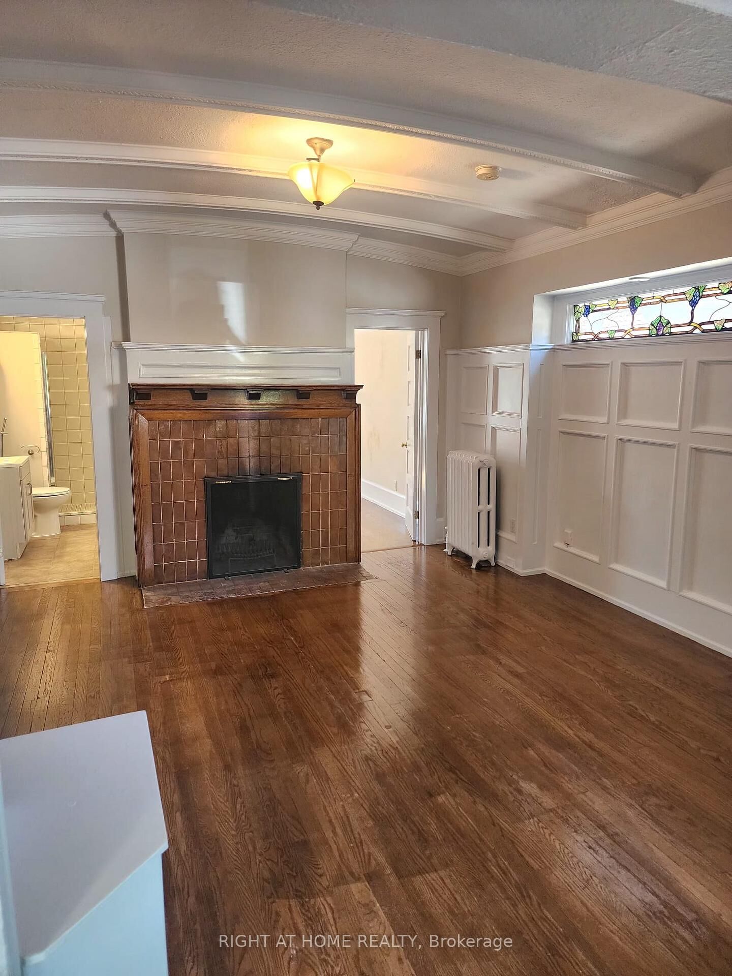 Property Photo:  32 High Park Boulevard N Unit 2  ON M6R 1M7 