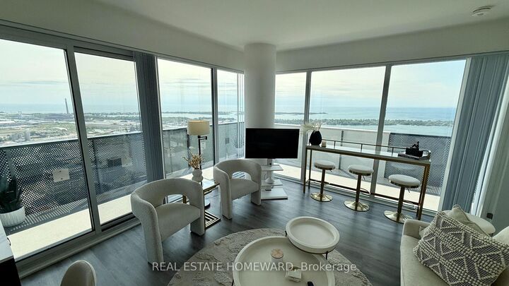 Property Photo:  138 Downes Street 6506  ON M5E 0E4 