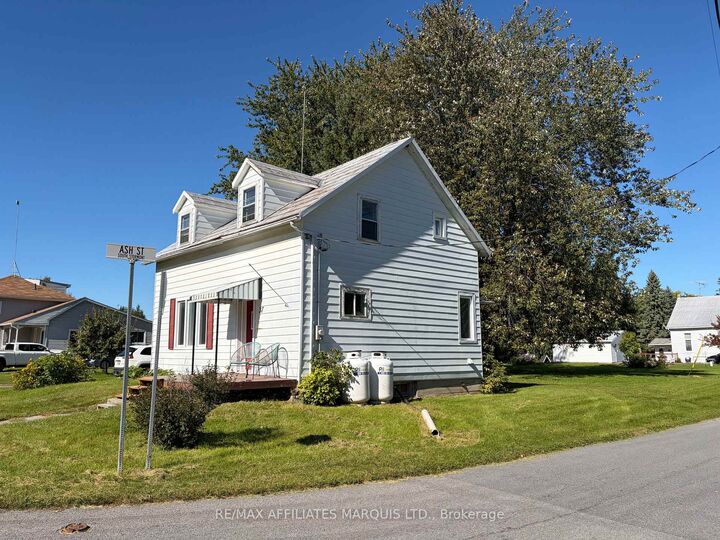 Property Photo:  37 Main Street  ON K0C 1Y0 