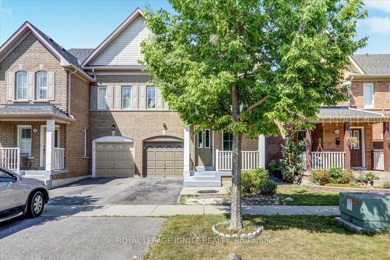 Property Photo: 32 Tansley Crescent ON L1Z 1Y3