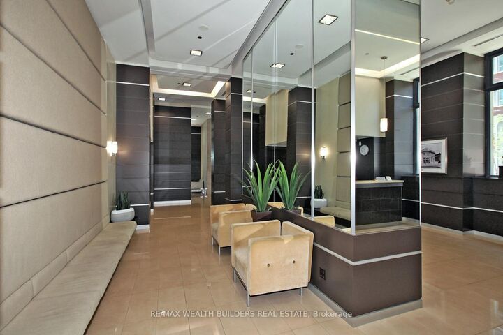 Property Photo:  230 King Street E 1504  ON M5A 1K5 