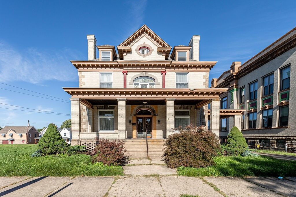 Property Photo: 149 N Gallatin Avenue PA 15401