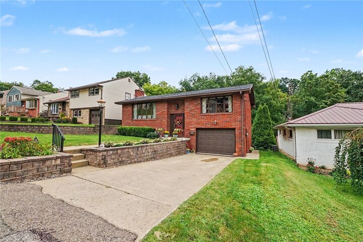 Property Photo: 705 Smiley St PA 16117