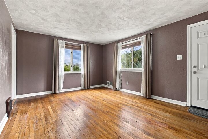 Property Photo: 5141 Colewood Dr PA 15236
