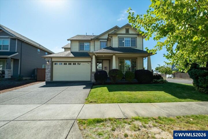 Property Photo:  3102 Hannah Av SE  OR 97321 