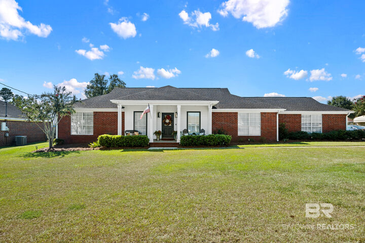 Property Photo:  9814 Silverwood Drive  AL 36532 