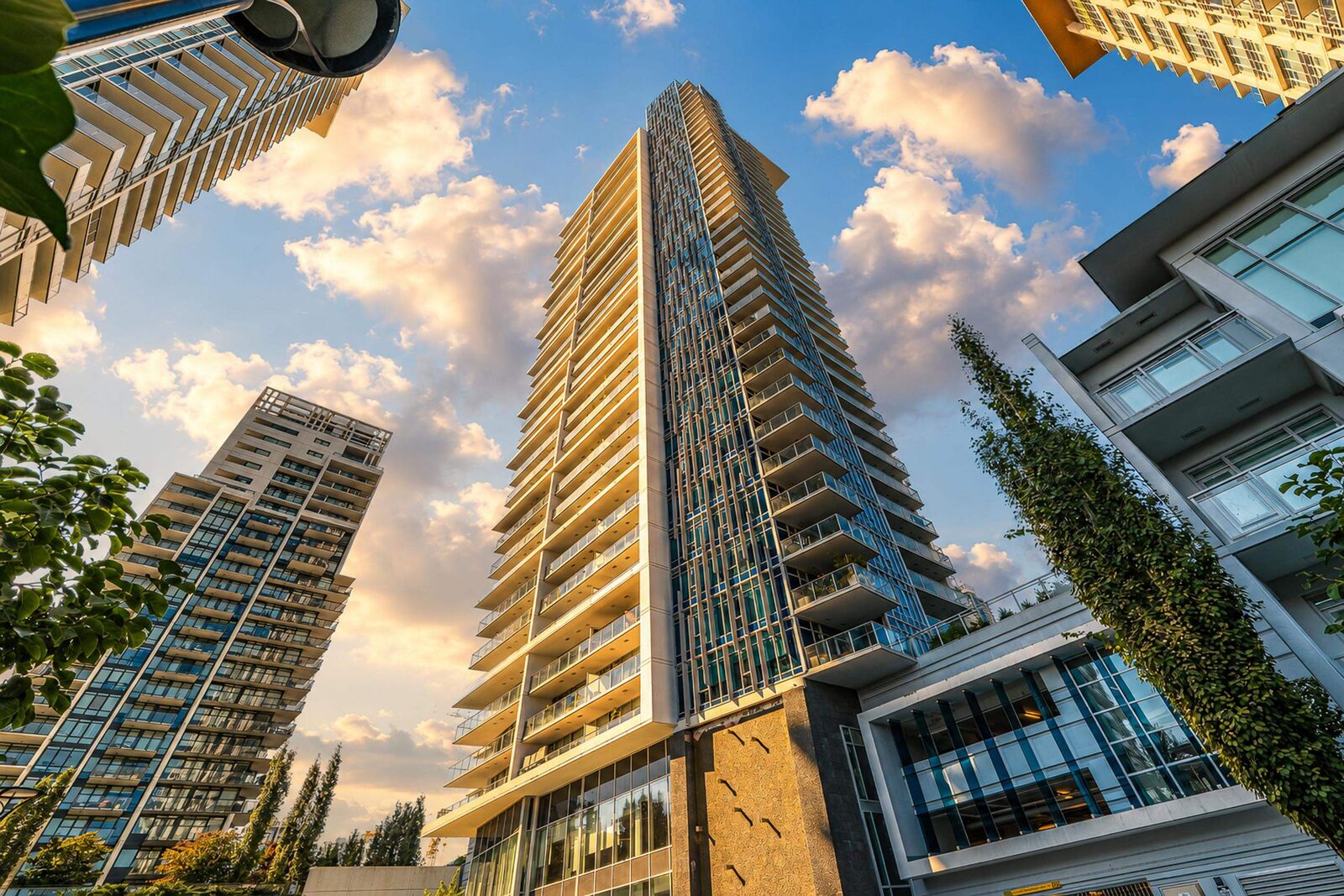 Property Photo:  2311 Beta Avenue 2004  BC V5C 0M1 