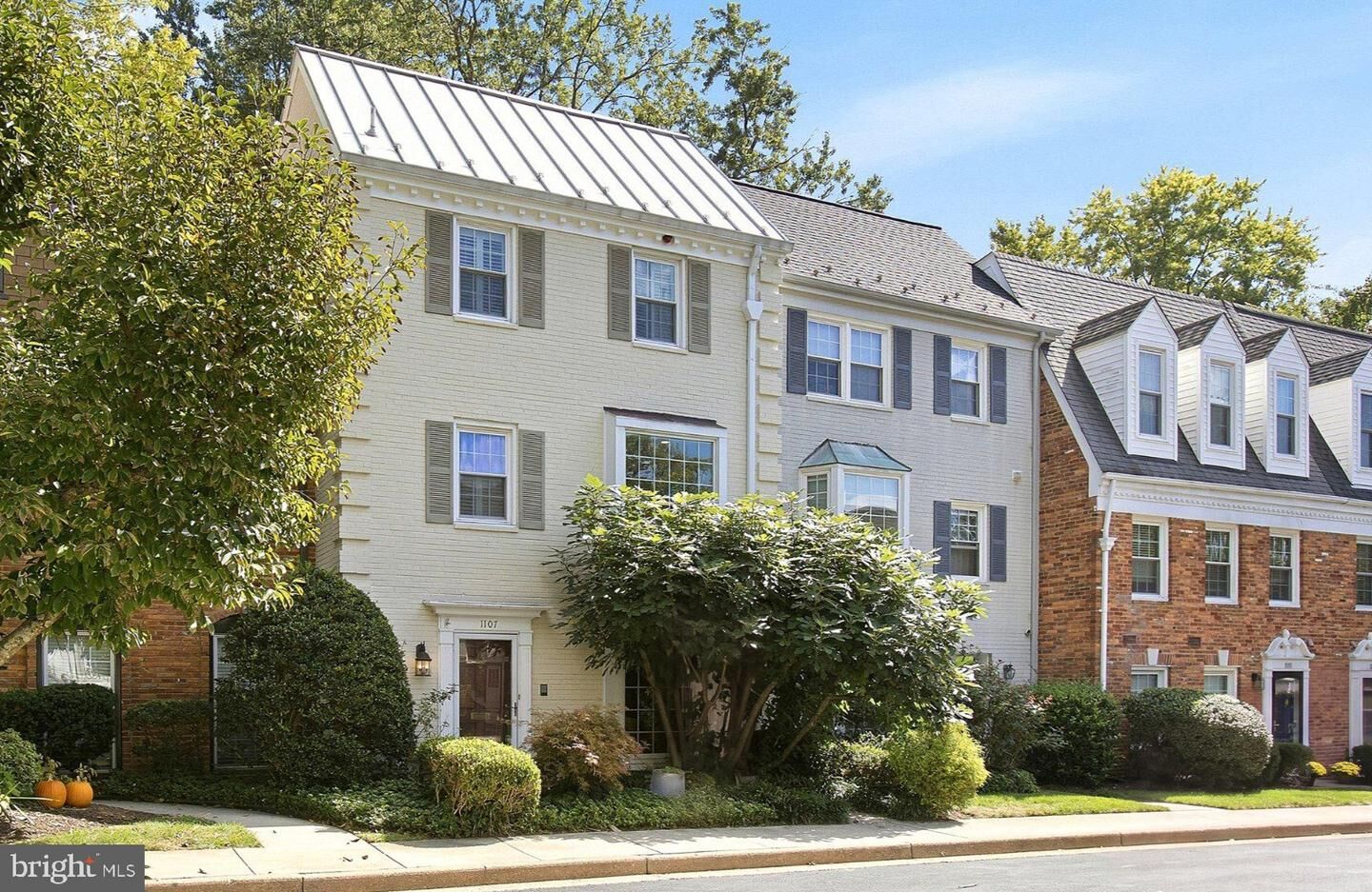 Property Photo:  1107 Wimbledon Drive  VA 22101 