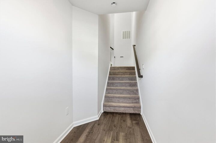 Property Photo:  1084 Meadowlark Drive  PA 18051 