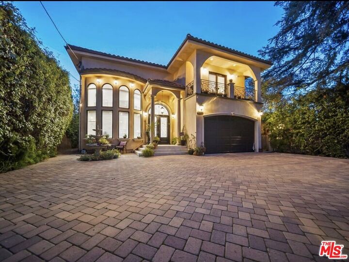 Property Photo: 5303 Mecca Ave CA 91356