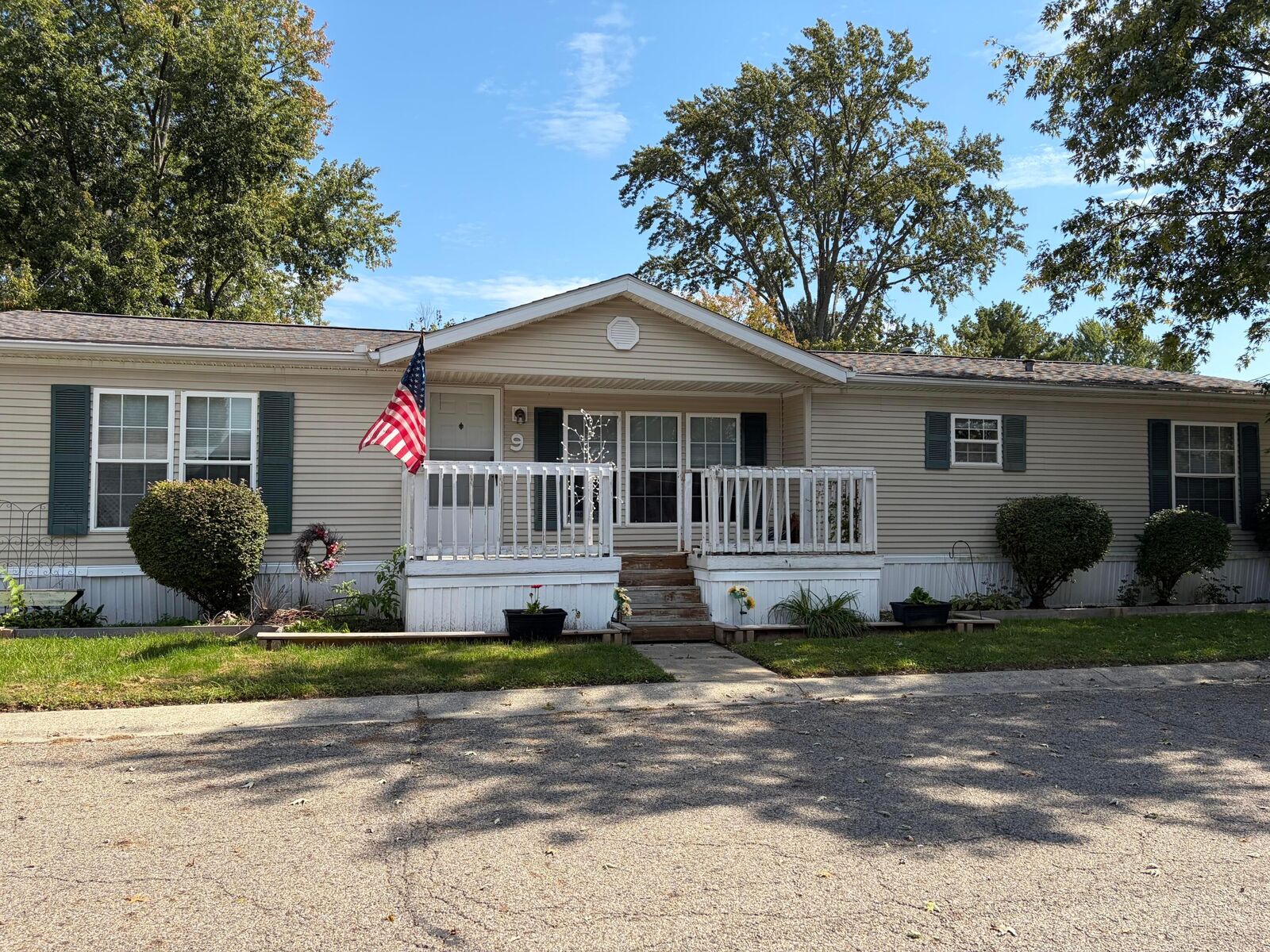 Property Photo:  210 Cedar Street  OH 43062 
