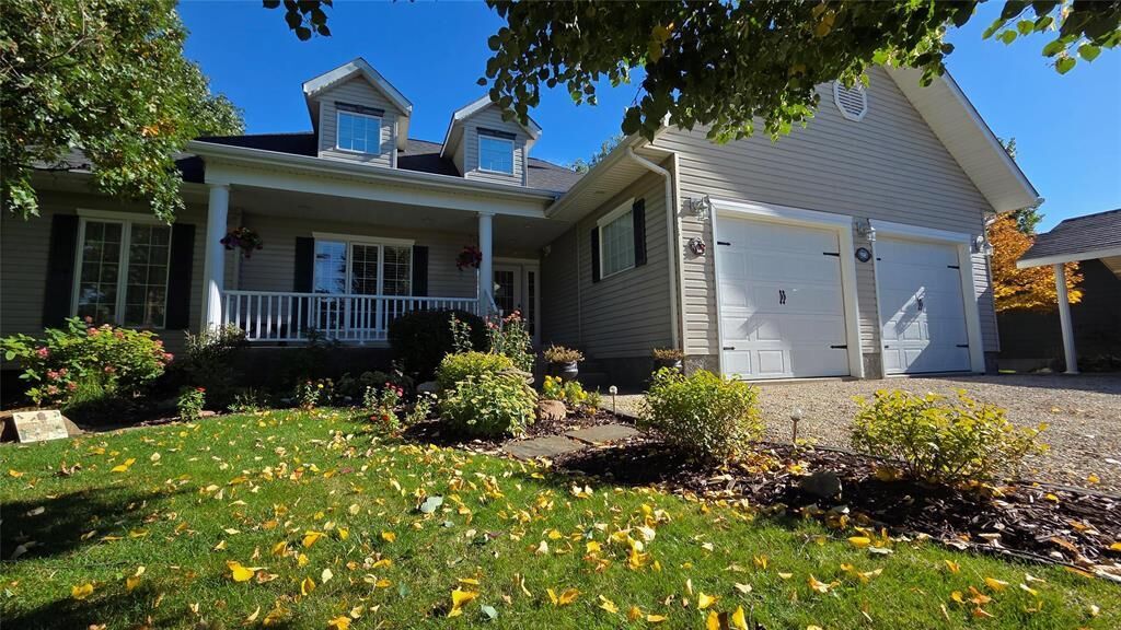 Property Photo:  58 Royal Road  MB R0C 1B0 