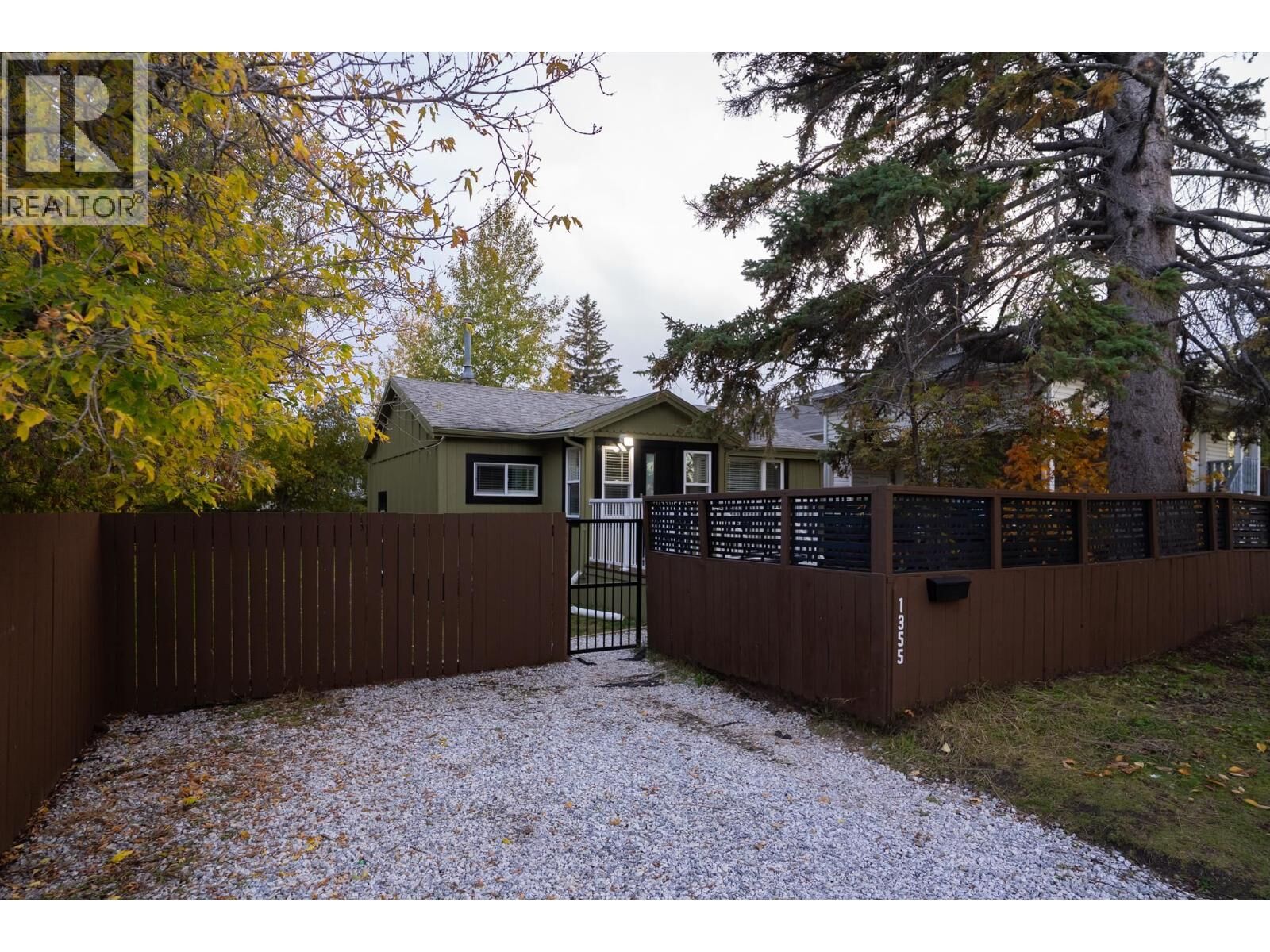 Property Photo:  1355 La Salle Avenue  BC V2L 4K1 